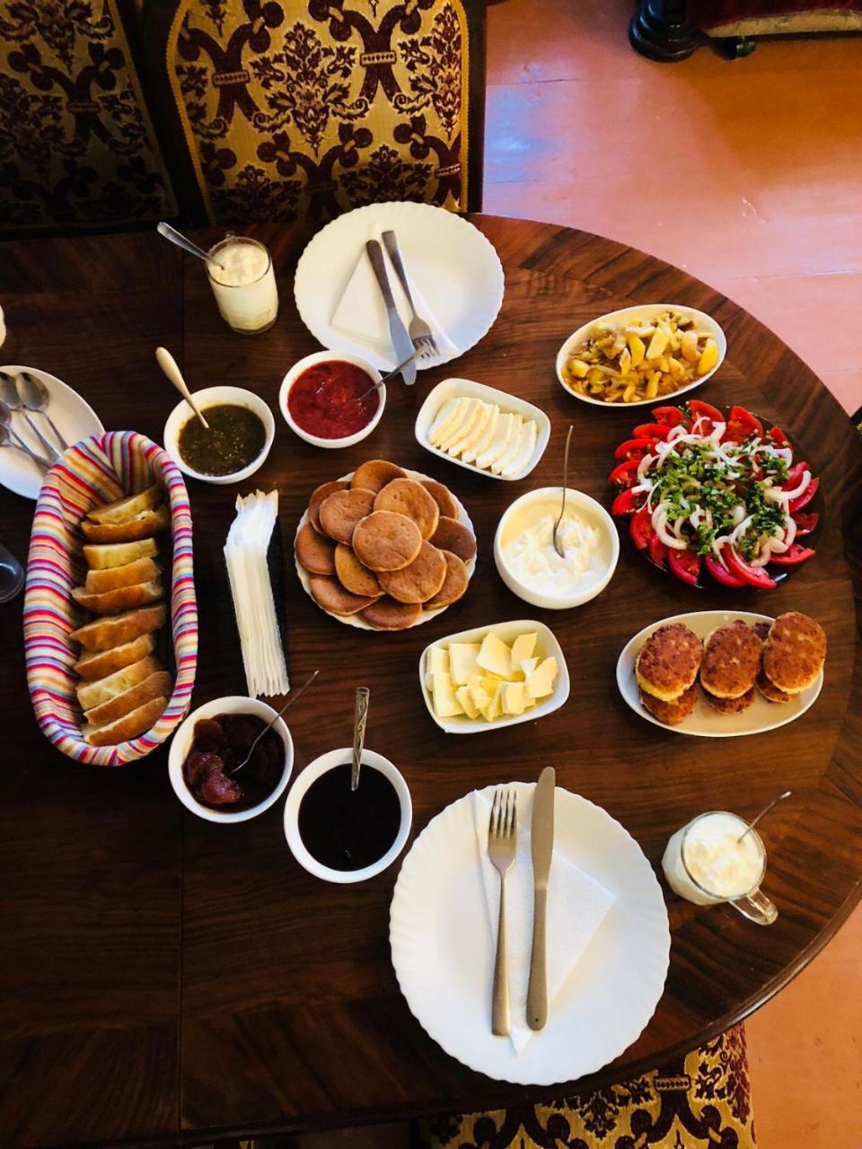 Travel Inn House Mestia • Მოგზაურის Სახლი Extérieur photo